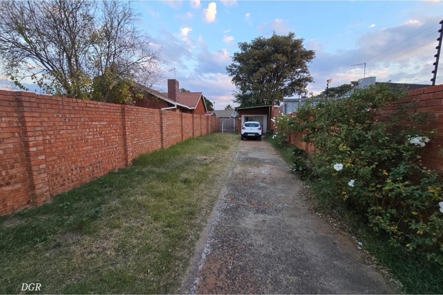 7 Bedroom Property for Sale in Cassandra Northern Cape
